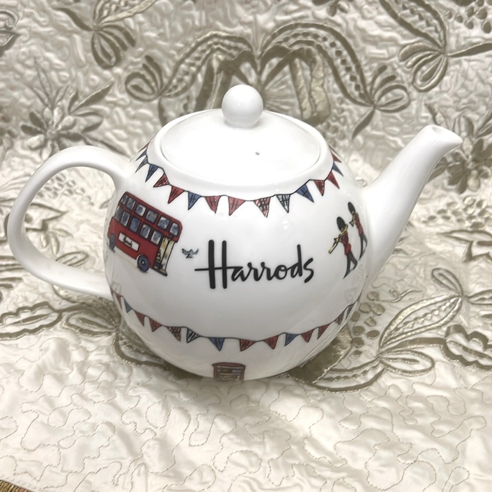 Harrods - traditional tea pot logo design